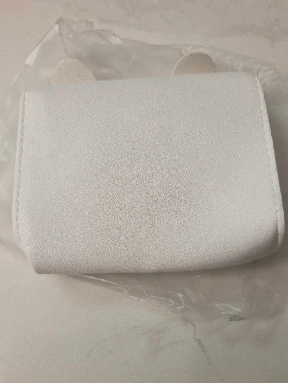N/A charming white